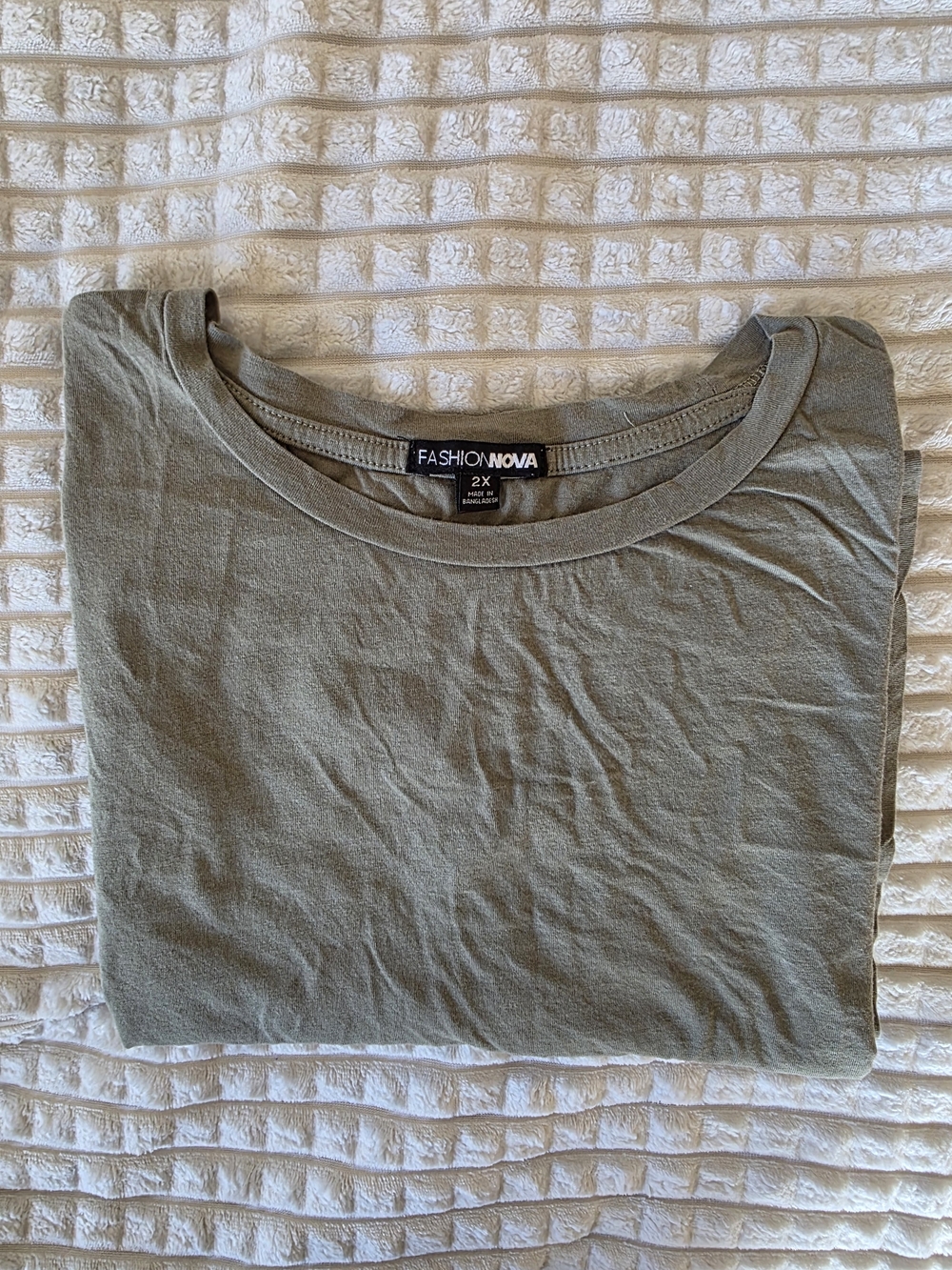 2XL Fashion Nova Olive Green Crewneck Short Sleeve Tee